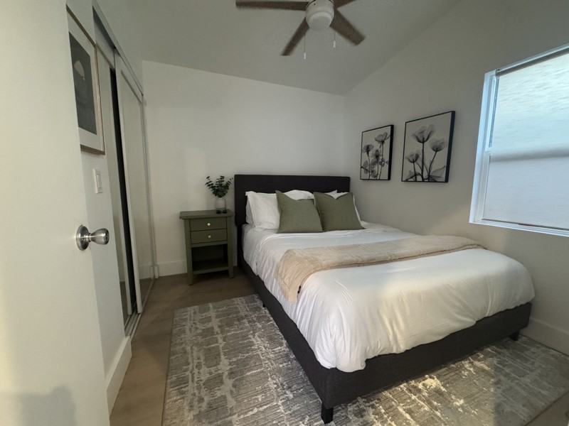 2501 Sumac Dr - Photo 6 of 8