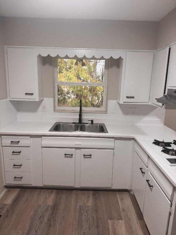 12 Grove Ct - Photo 5 of 14