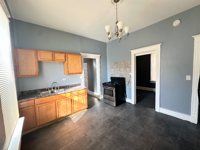 10921 S Wabash Ave 1st Fl #1 - Photo 7 of 13