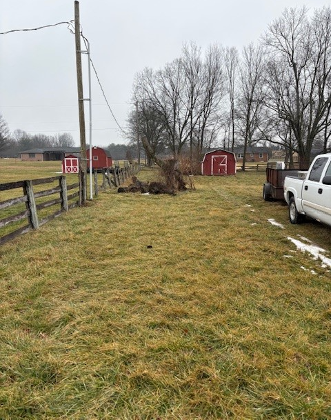 101 Merlin Dr - Photo 4 of 12