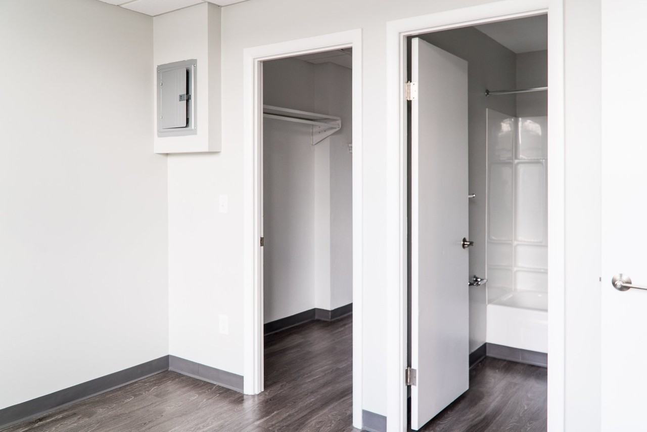 Park Plaza on the Grid - Photo 5 of 44