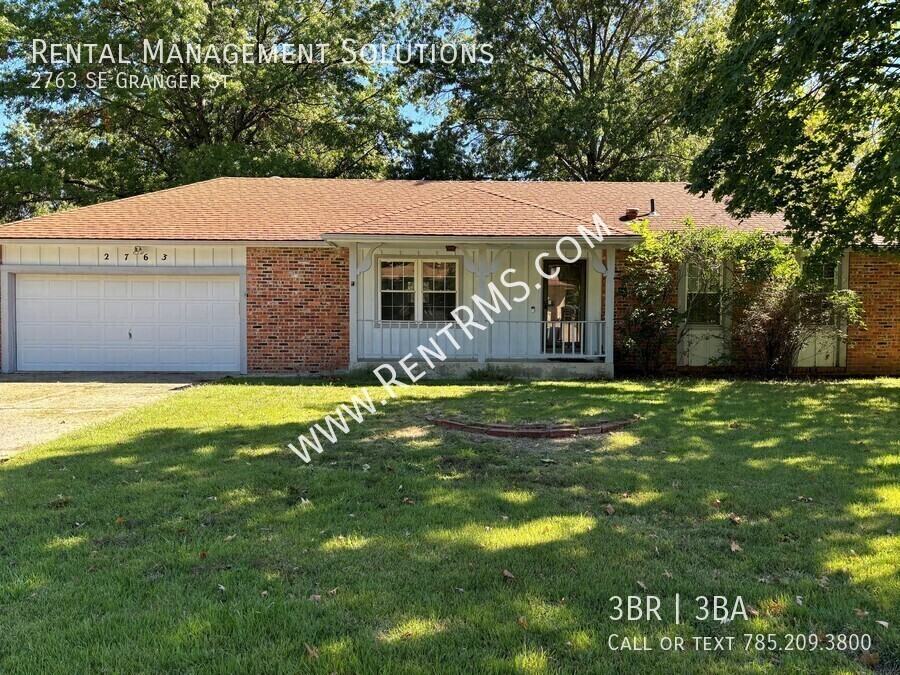 2763 Se Granger St - Photo 2 of 22