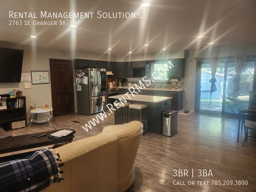 2763 Se Granger St - Photo 3 of 22