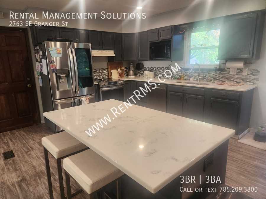 2763 Se Granger St - Photo 5 of 22