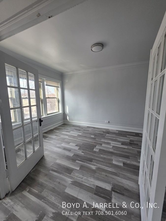 10855 S Vernon Ave #109-55-2W - Photo 6 of 9