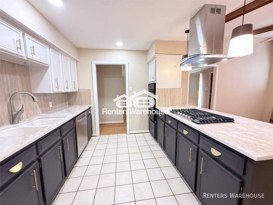 9506 Carousel Ln - Photo 5 of 31