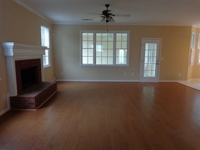 864 Georgian Point Dr - Photo 2 of 21