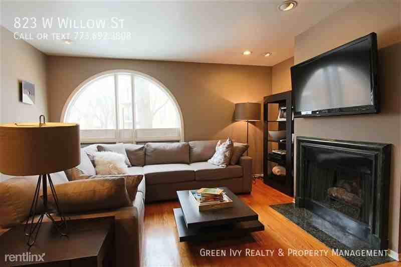 823 W Willow St - Photo 2 of 15