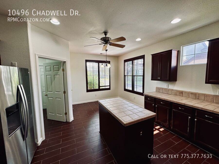 10496 Chadwell Dr - Photo 3 of 17