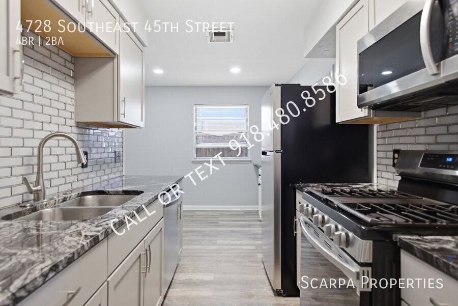 4728 Se 45th St - Photo 5 of 25