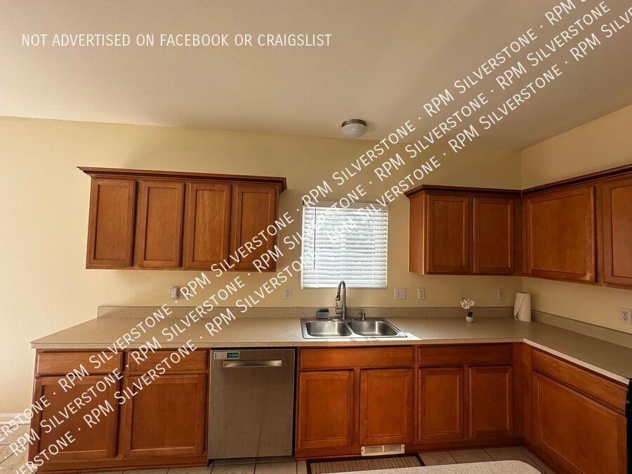 2119 Cattail Cir - Photo 6 of 24