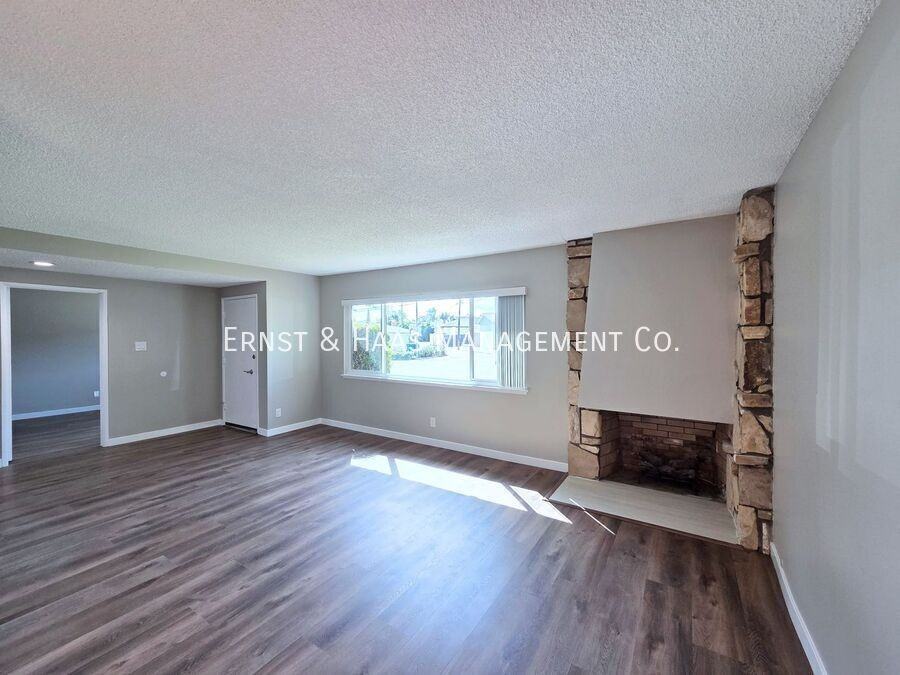 3610 Country Club Dr - Photo 5 of 23