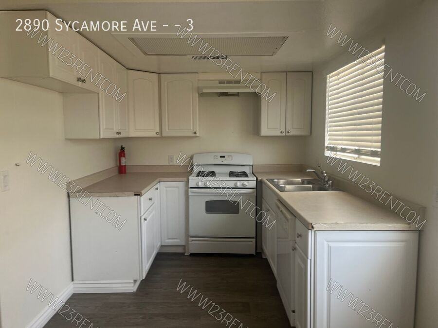 2890 Sycamore Ave #3 - Photo 6 of 10