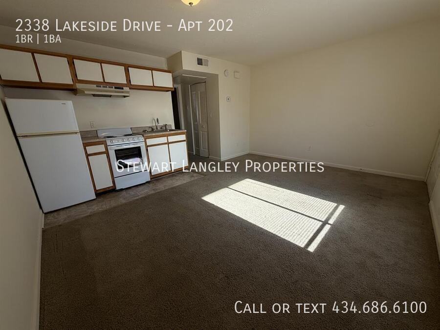 2338 Lakeside Dr #202 - Photo 2 of 11