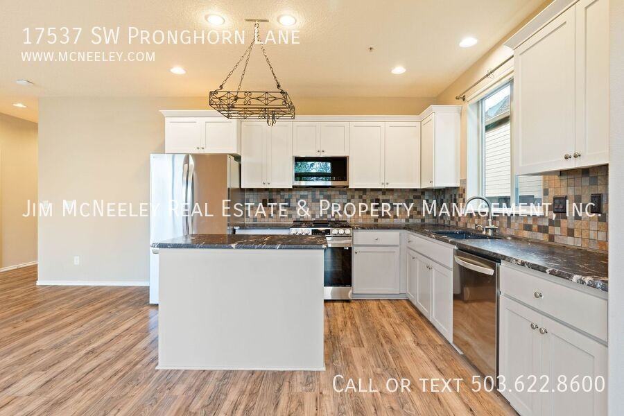 17537 Sw Pronghorn Ln - Photo 5 of 33