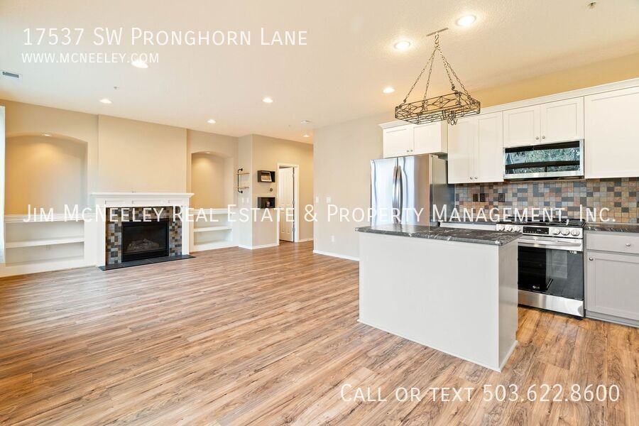 17537 Sw Pronghorn Ln - Photo 7 of 33