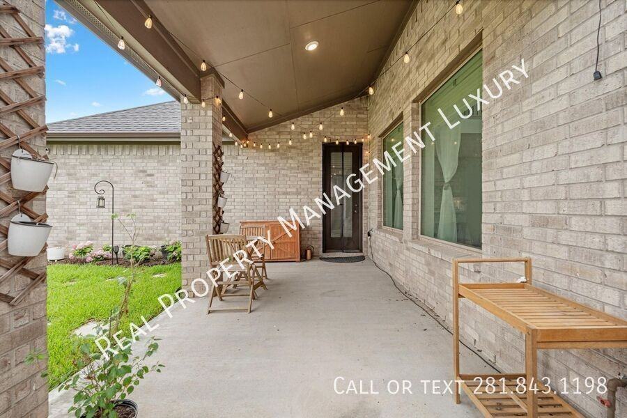 29335 Red Rocks Park Dr - Photo 5 of 25