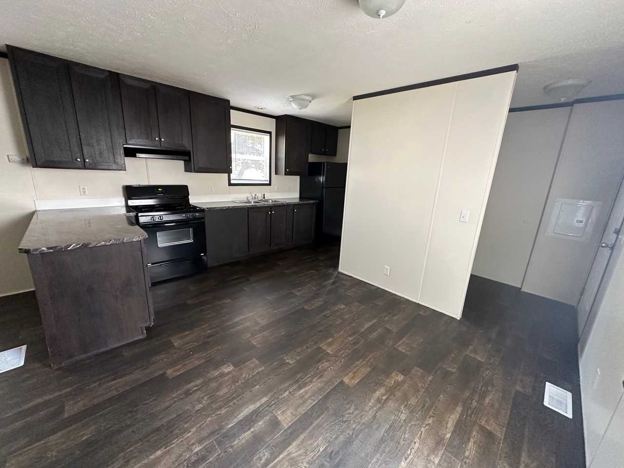 403 Steven A Ln - Photo 2 of 11