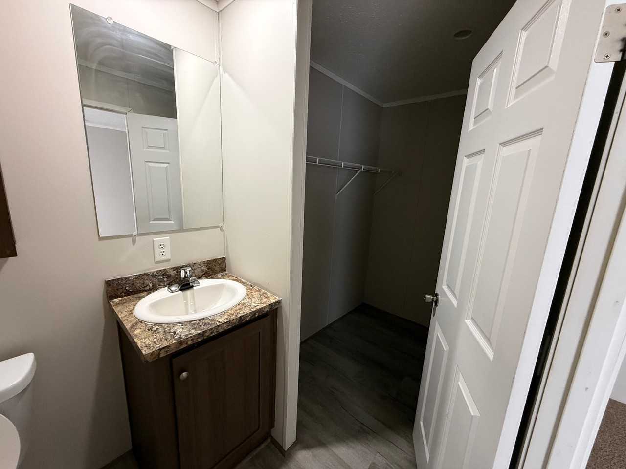 124 Campbell Dr - Photo 5 of 12