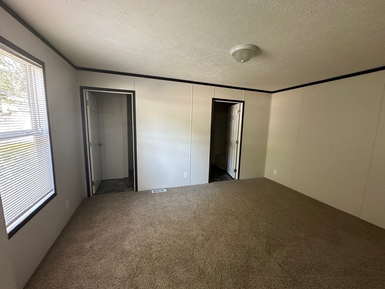 103 Birdsall Dr S - Photo 4 of 10