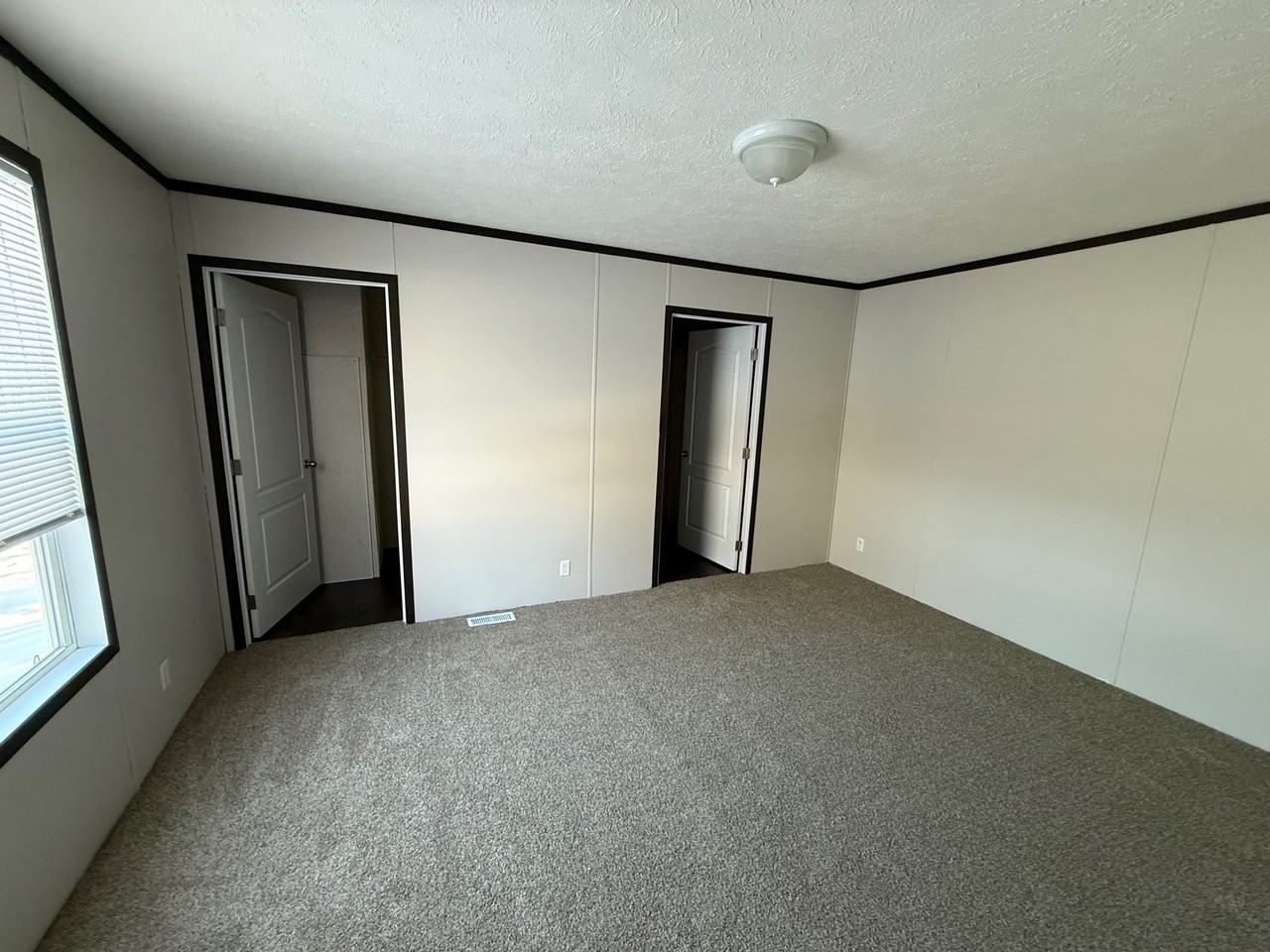 247 Timber Ln - Photo 5 of 10