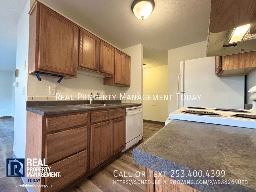 13402 98th Avenue Ct E #D - Photo 3 of 18