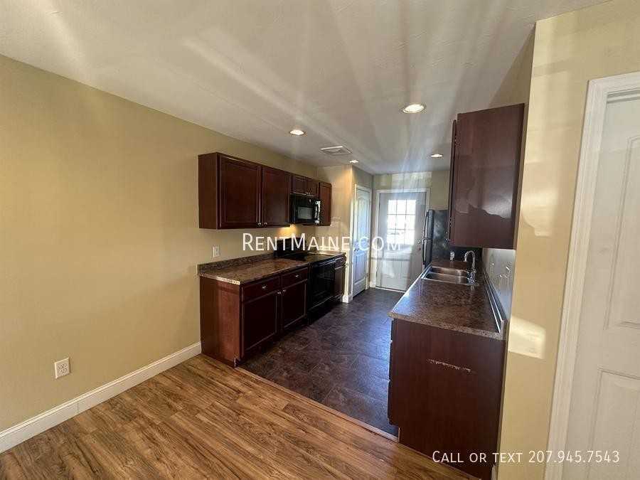 31 Basketball Ct - Photo 2 of 19