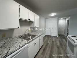 featured image of 33 Longrale Park Apt J #Apt J