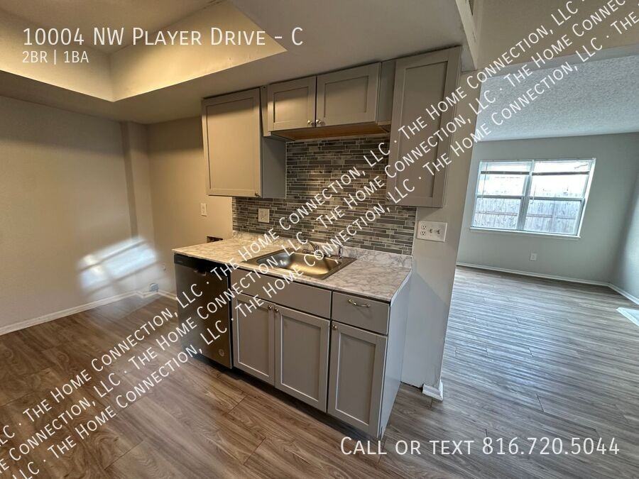 10004 Nw Player Dr #C - Photo 2 of 15