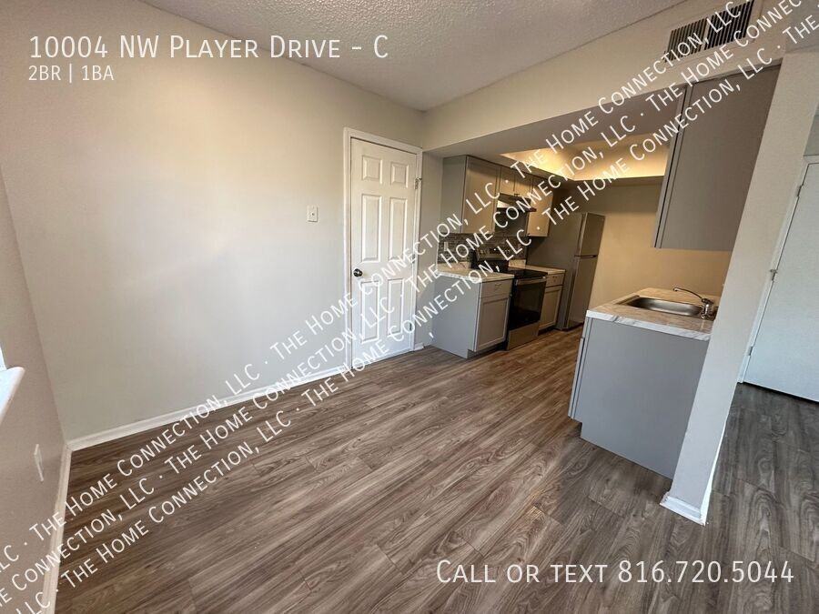 10004 Nw Player Dr #C - Photo 4 of 15