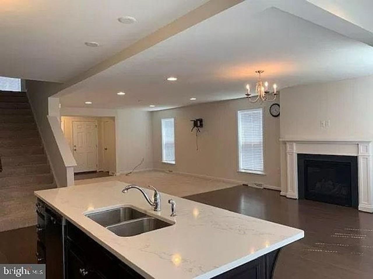 613 Line Rd - Photo 5 of 22