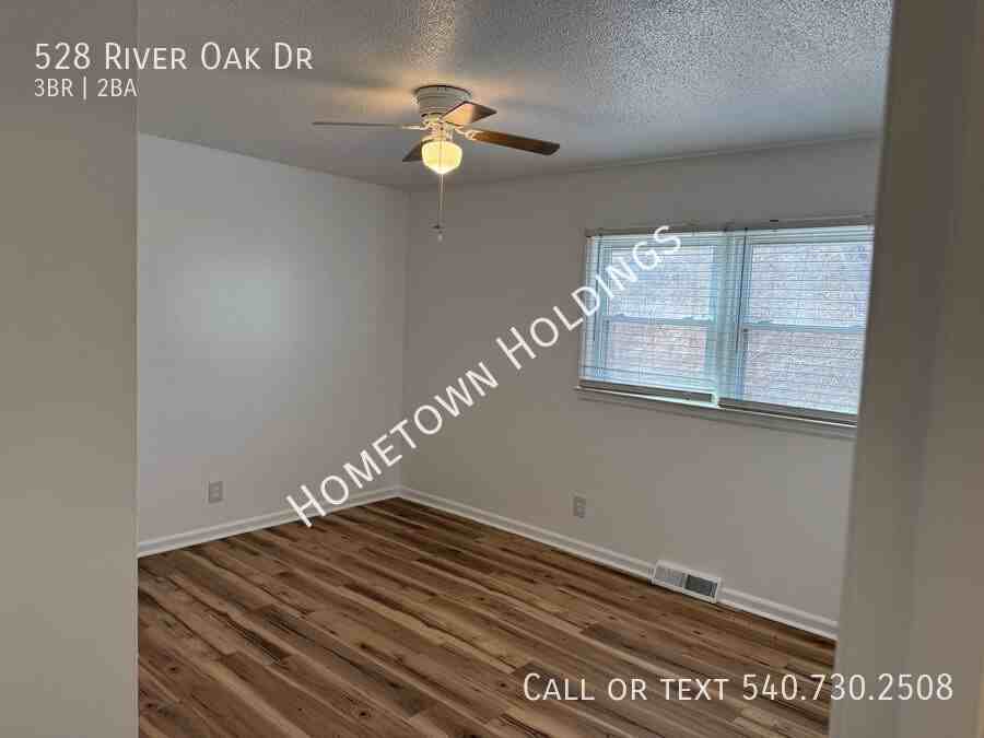 528 River Oak Dr - Photo 3 of 12