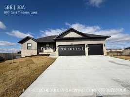 featured image of 895 E Virginia Ln