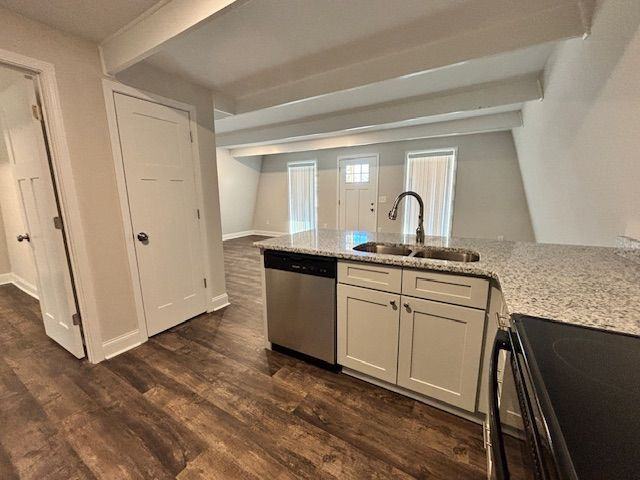 25 Chalet Dr - Photo 3 of 18