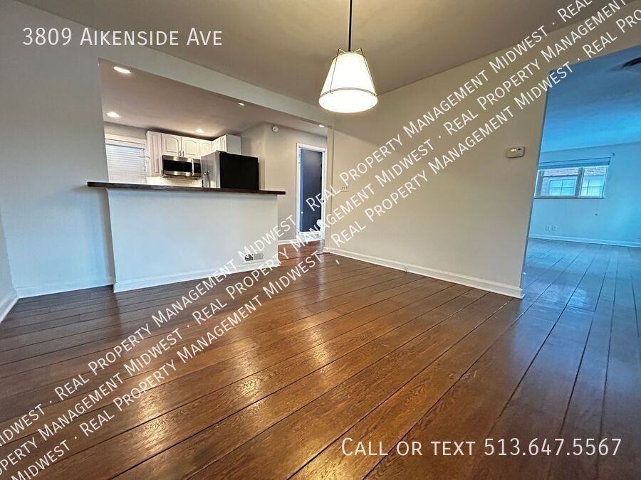 3809 Aikenside Ave - Photo 7 of 23