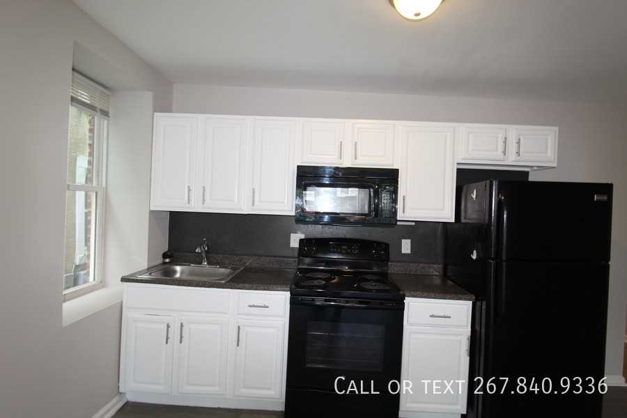 1016 S 52nd St #18-1A - Photo 7 of 36