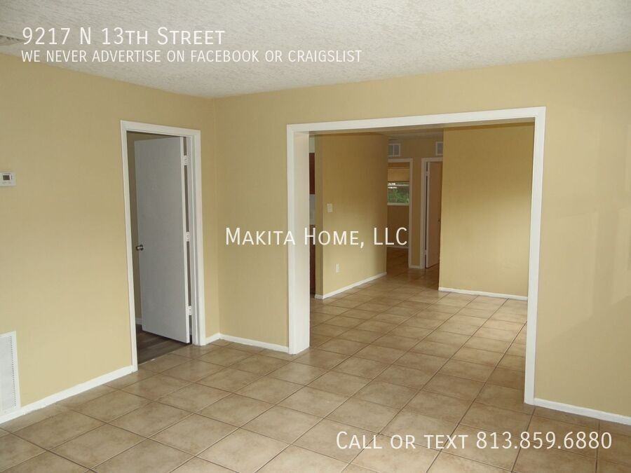 9217 N 13th St - Photo 2 of 12