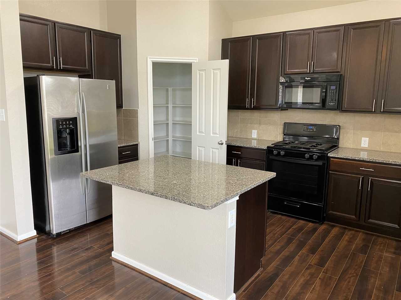 8119 Briscoe Foster Xing #8119 - Photo 6 of 18