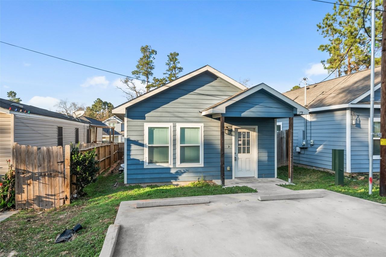 16928 Kempwood #16928 - Photo 4 of 20