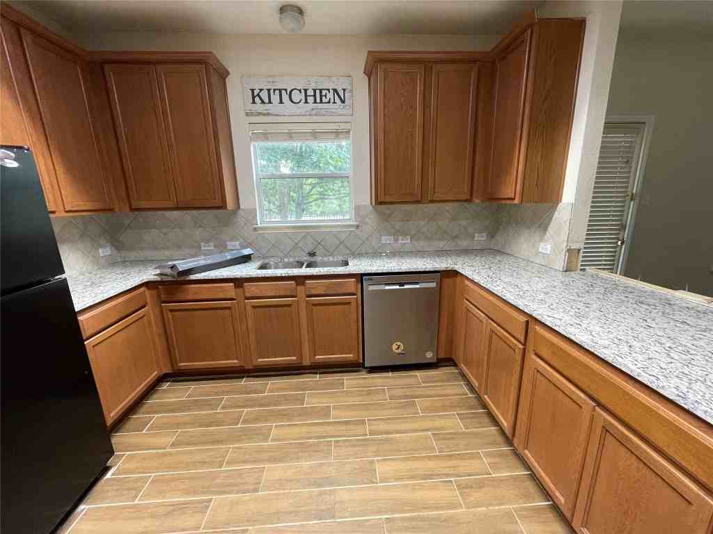 1700 Kemah Dr #1700 - Photo 5 of 12