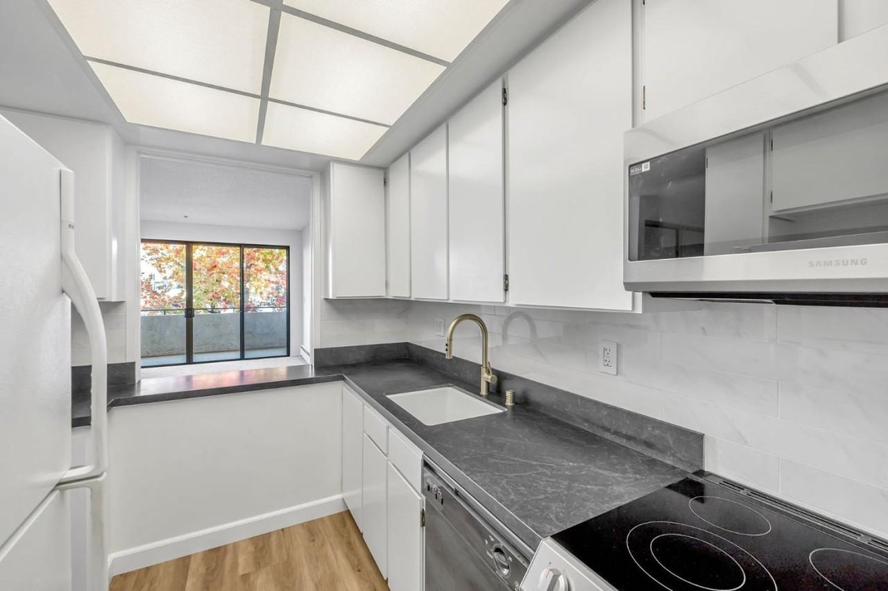 1515 Floribunda Ave #1515-205 - Photo 4 of 39