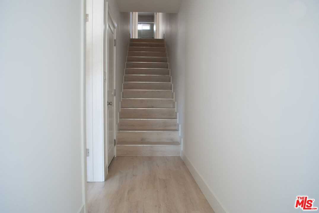 5015 1/2 Marathon St #5015 - Photo 5 of 15