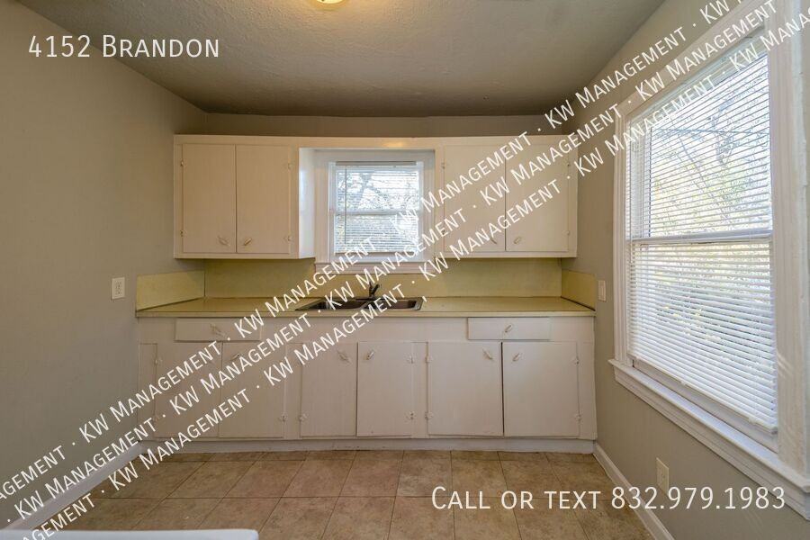 4152 Brandon St - Photo 7 of 14
