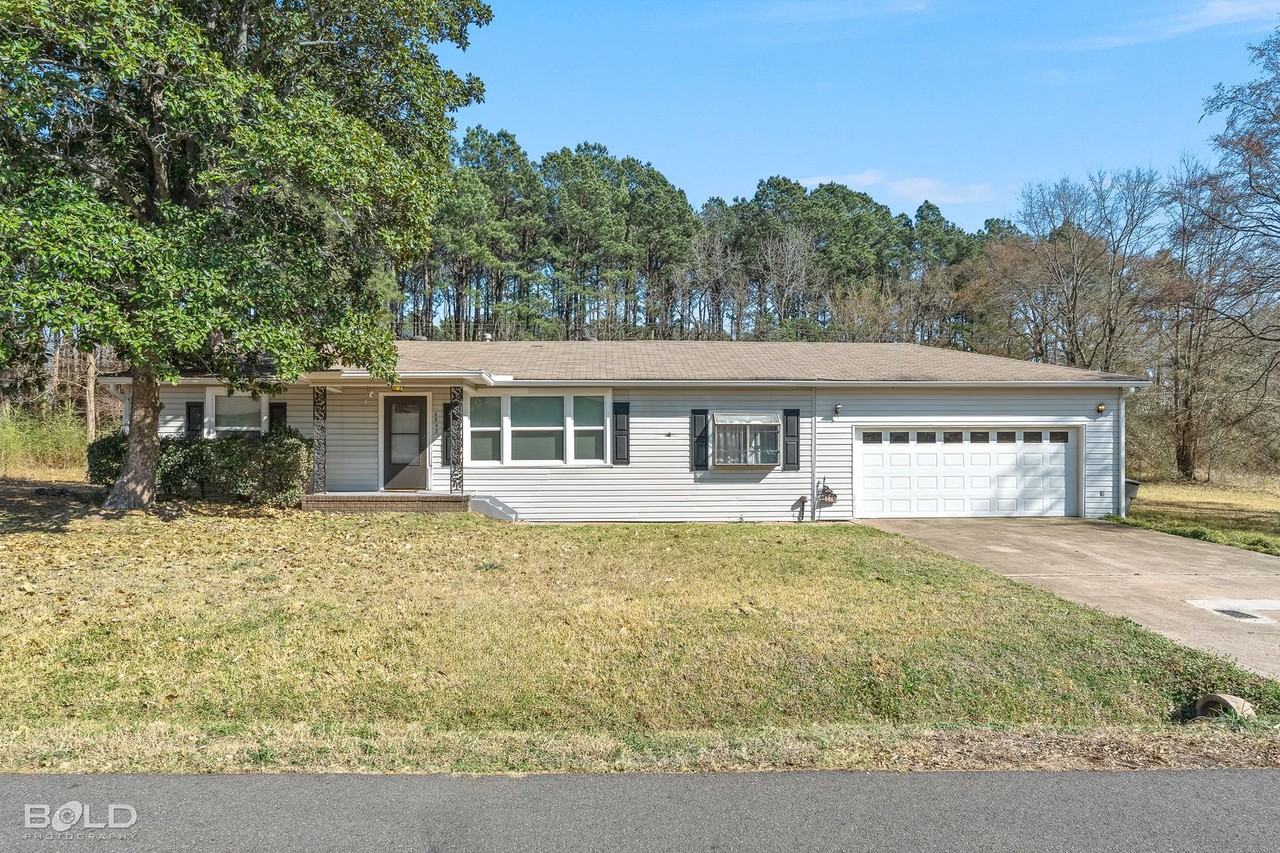 6863 Washington Ln - Photo 2 of 35