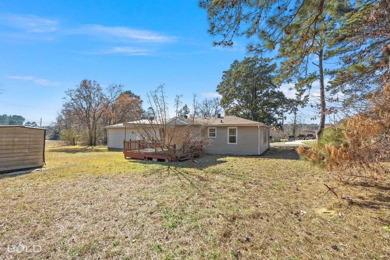 6863 Washington Ln - Photo 4 of 35