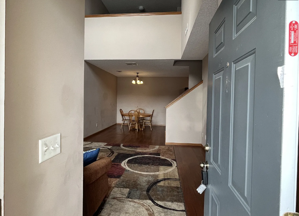 5323 173rd St W - Photo 3 of 23