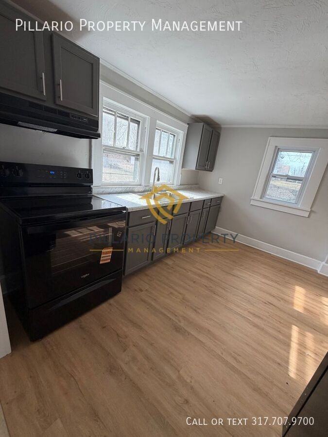 1915 Sheridan St - Photo 4 of 9