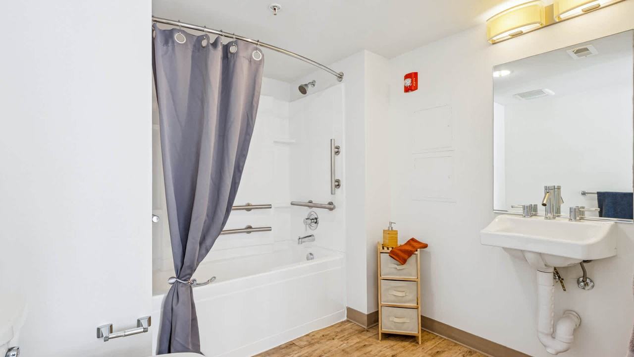 Parc on Powell - Photo 4 of 56