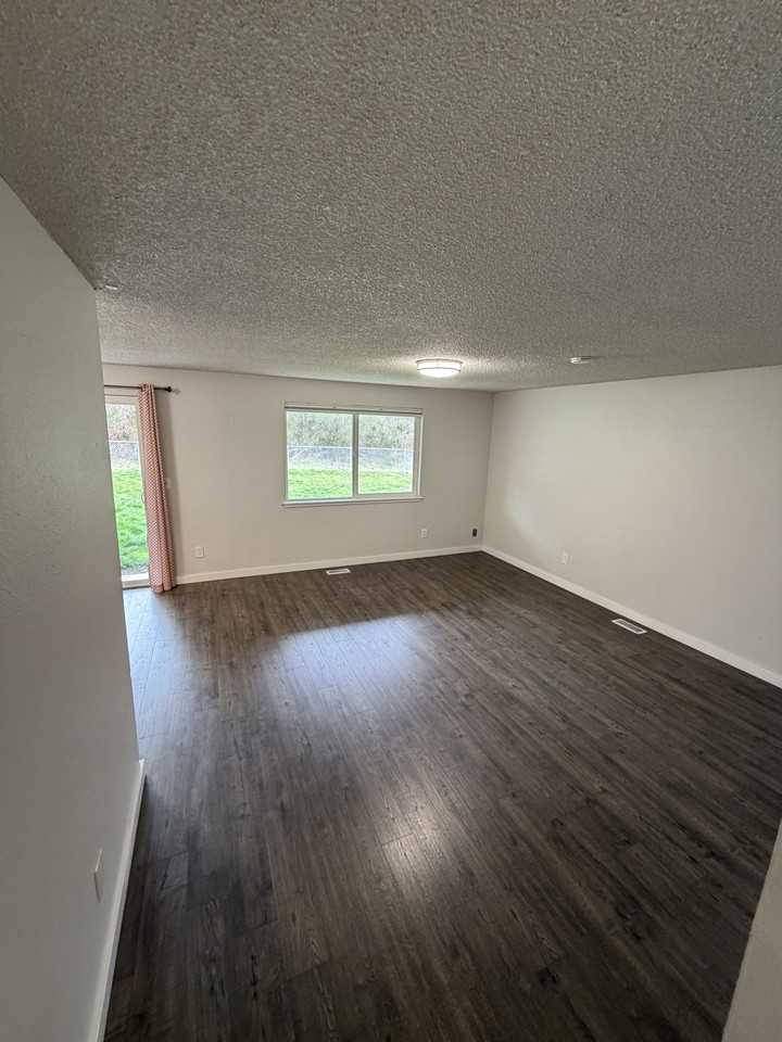 9006 47th Ave E #1 - Photo 3 of 17