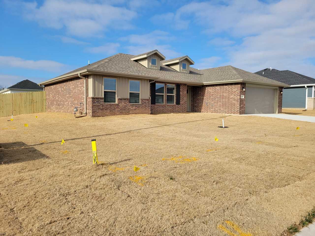 923 N Labrador Ave #NA - Photo 3 of 16